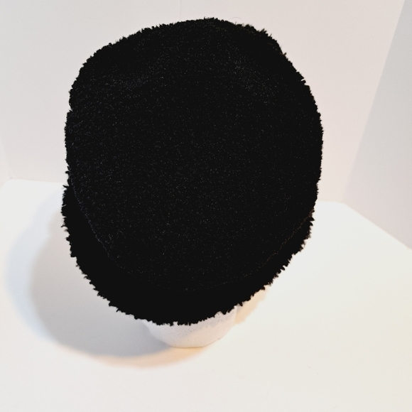 Urban Outfitters Black Borg Teddy Bucket Hat - Picture 5 of 8